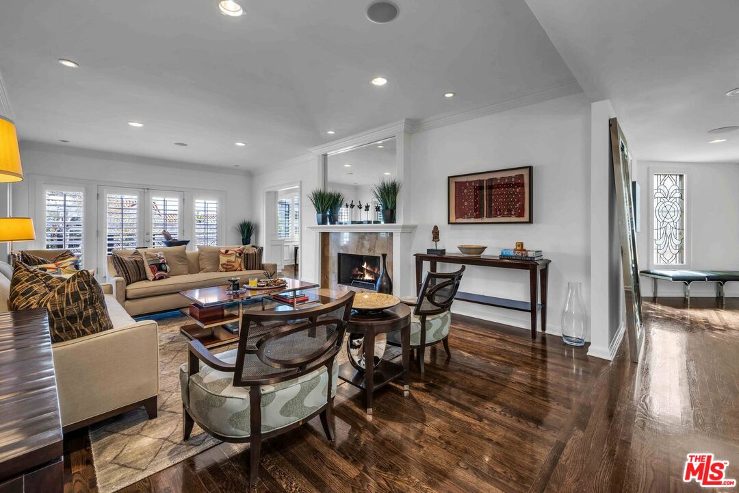 11745 Montana Ave Unit: 301