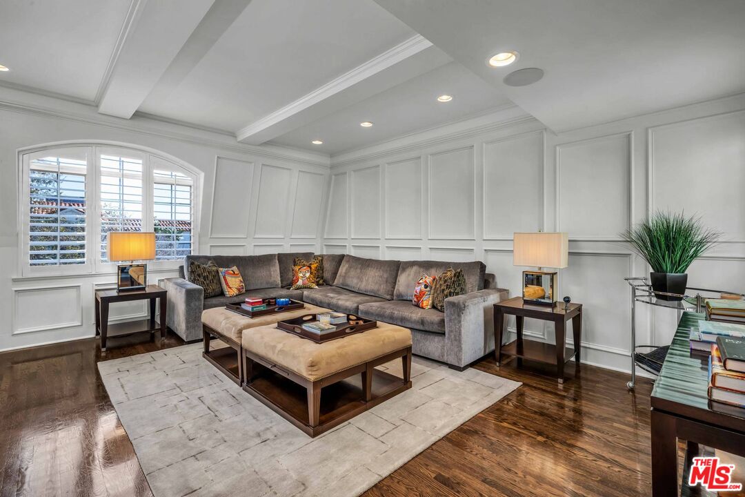 11745 Montana Ave Unit: 301