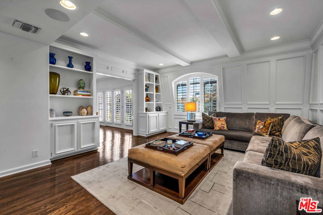 11745 Montana Ave Unit: 301