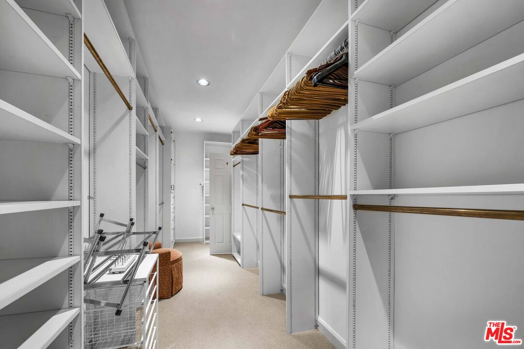 11745 Montana Ave Unit: 301