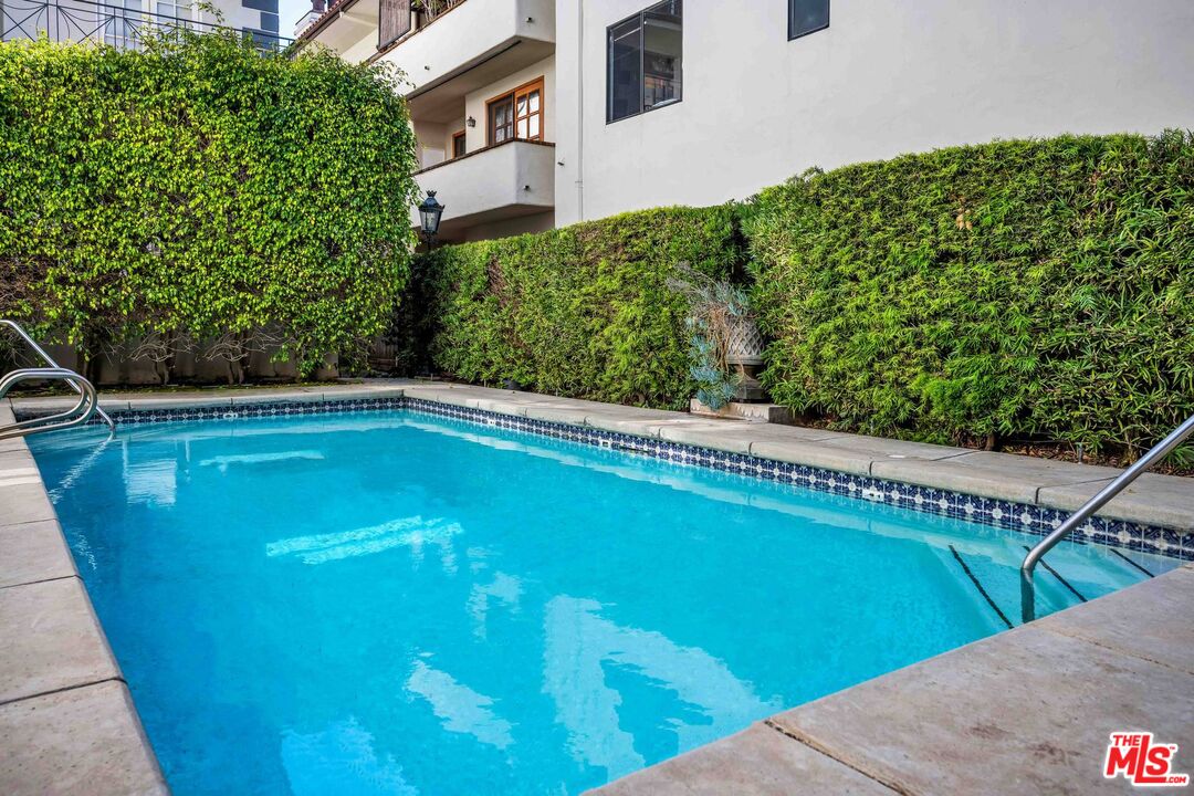 11745 Montana Ave Unit: 301