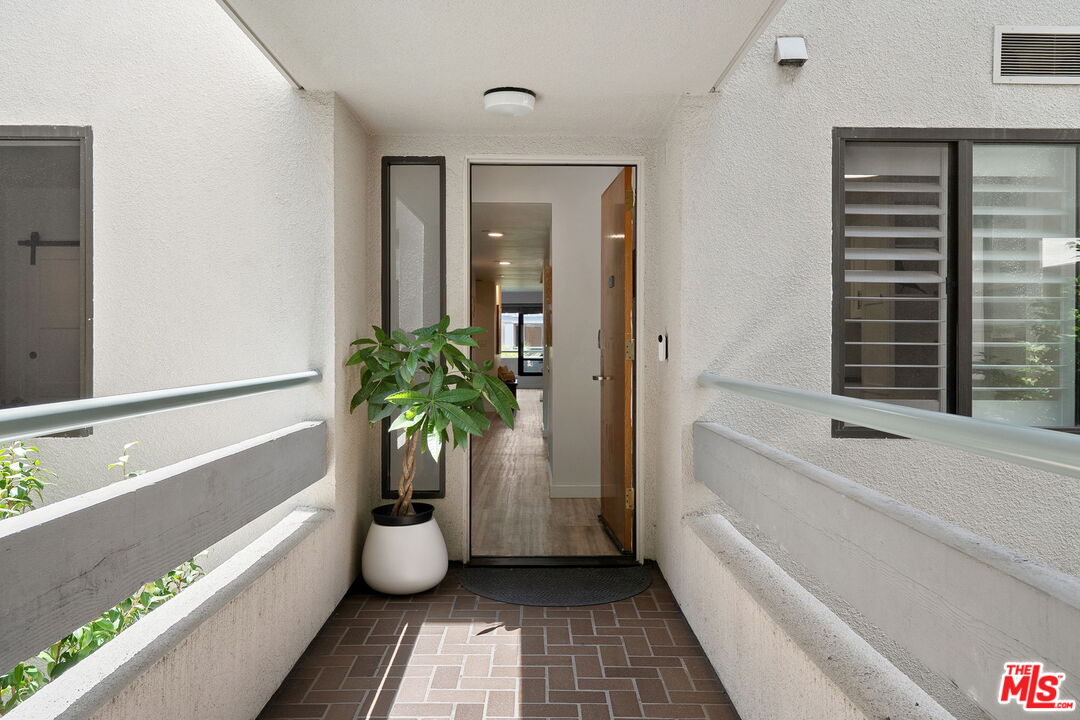 140 Ocean Park Blvd Unit: 419