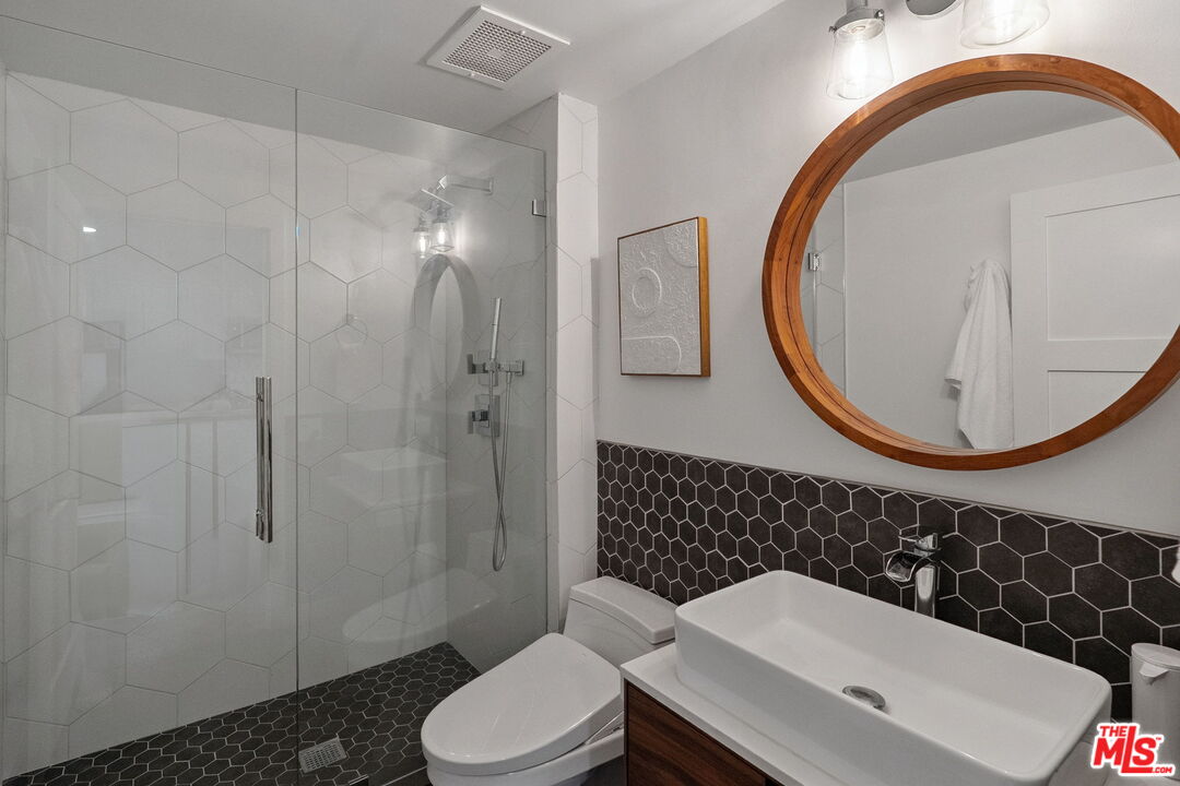 140 Ocean Park Blvd Unit: 419