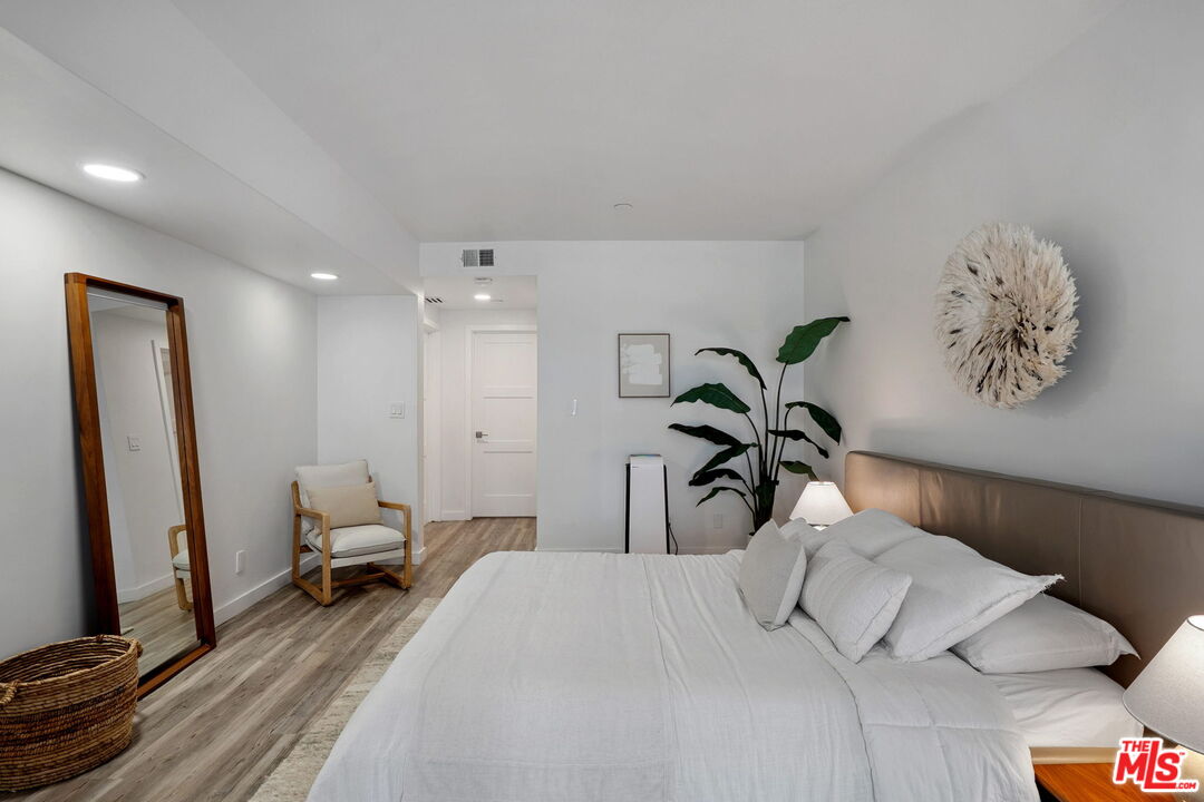 140 Ocean Park Blvd Unit: 419