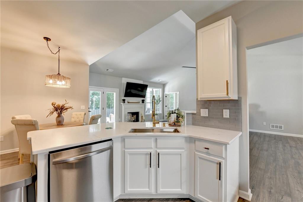 1520 Trellis Place