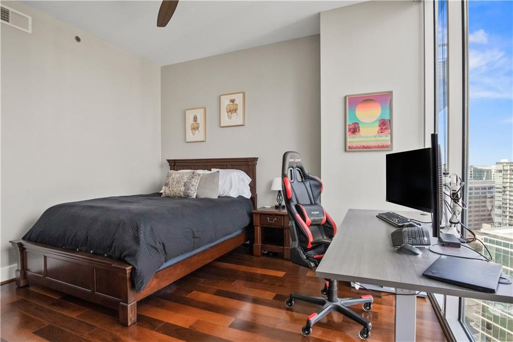 1080 Peachtree Street NE Unit 2512