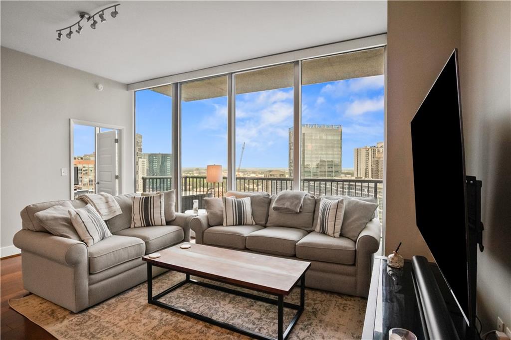 1080 Peachtree Street NE Unit 2512