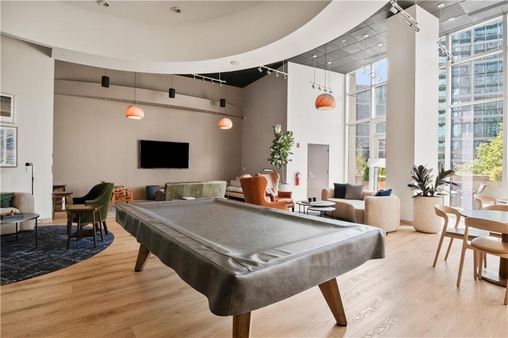 1080 Peachtree Street NE Unit 2512