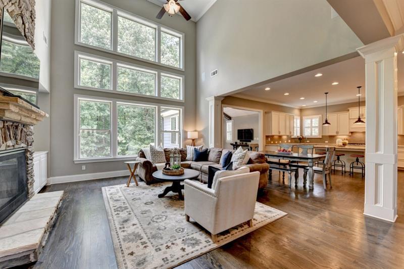 2960 Manorview Lane
