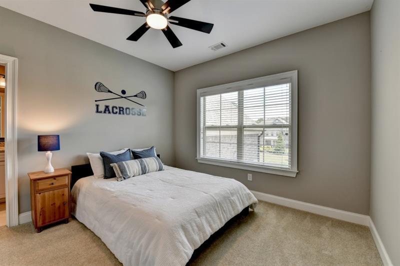 2960 Manorview Lane