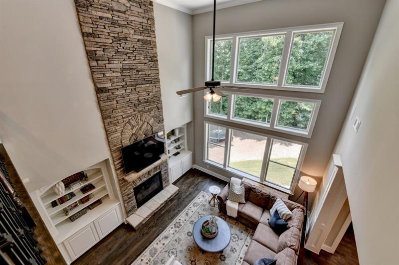 2960 Manorview Lane