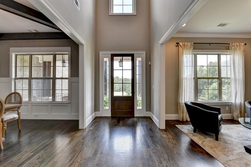2960 Manorview Lane