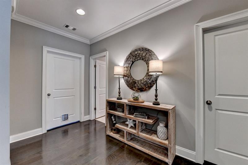 2960 Manorview Lane