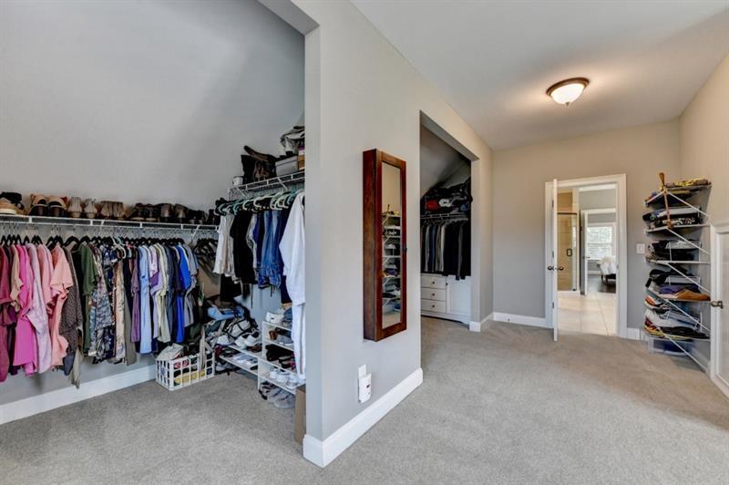 2960 Manorview Lane