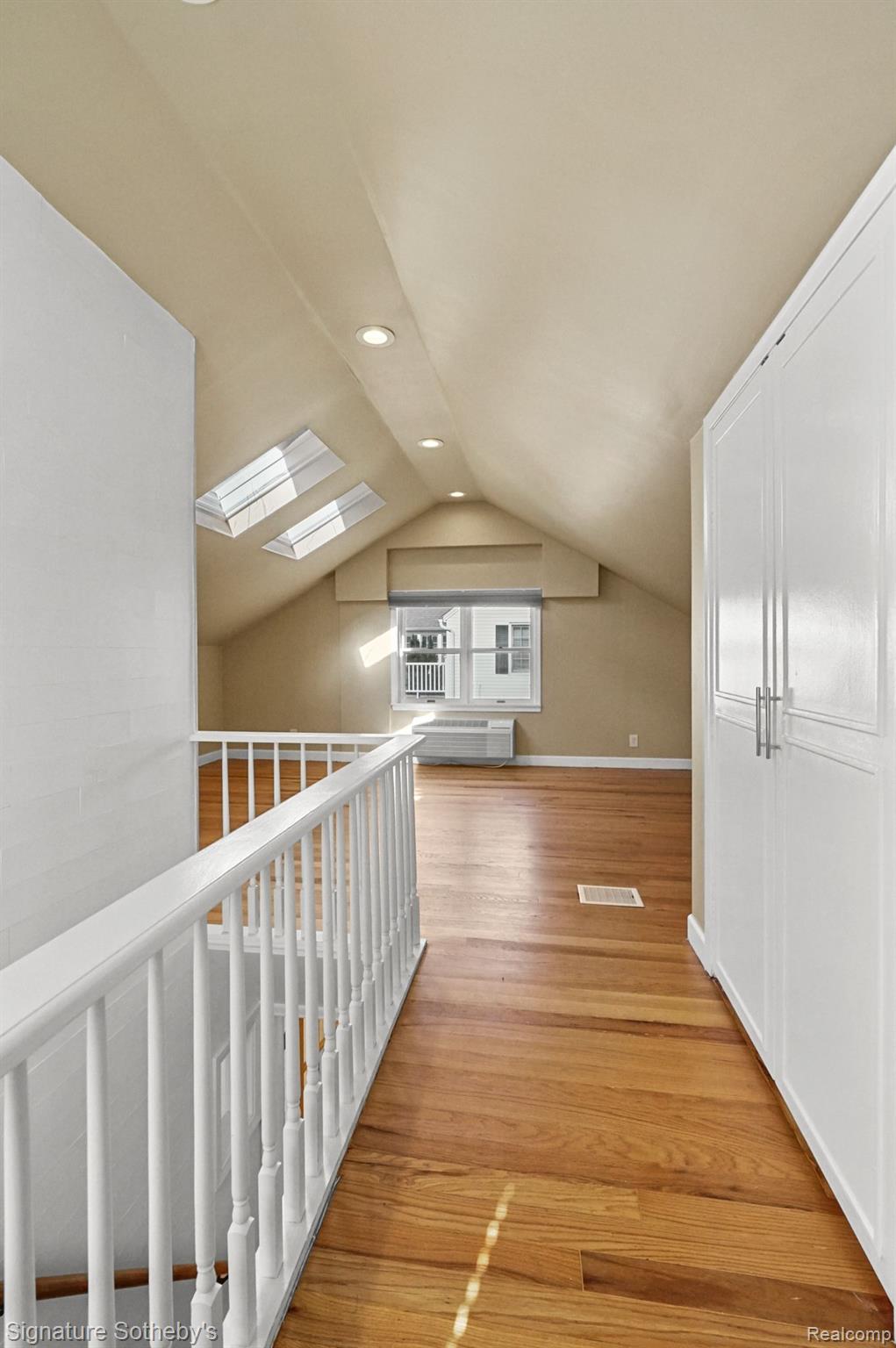 312 PLEASANT Street