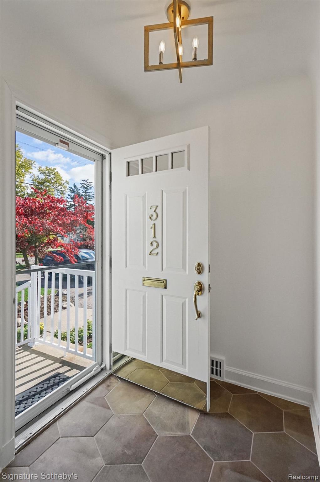 312 PLEASANT Street