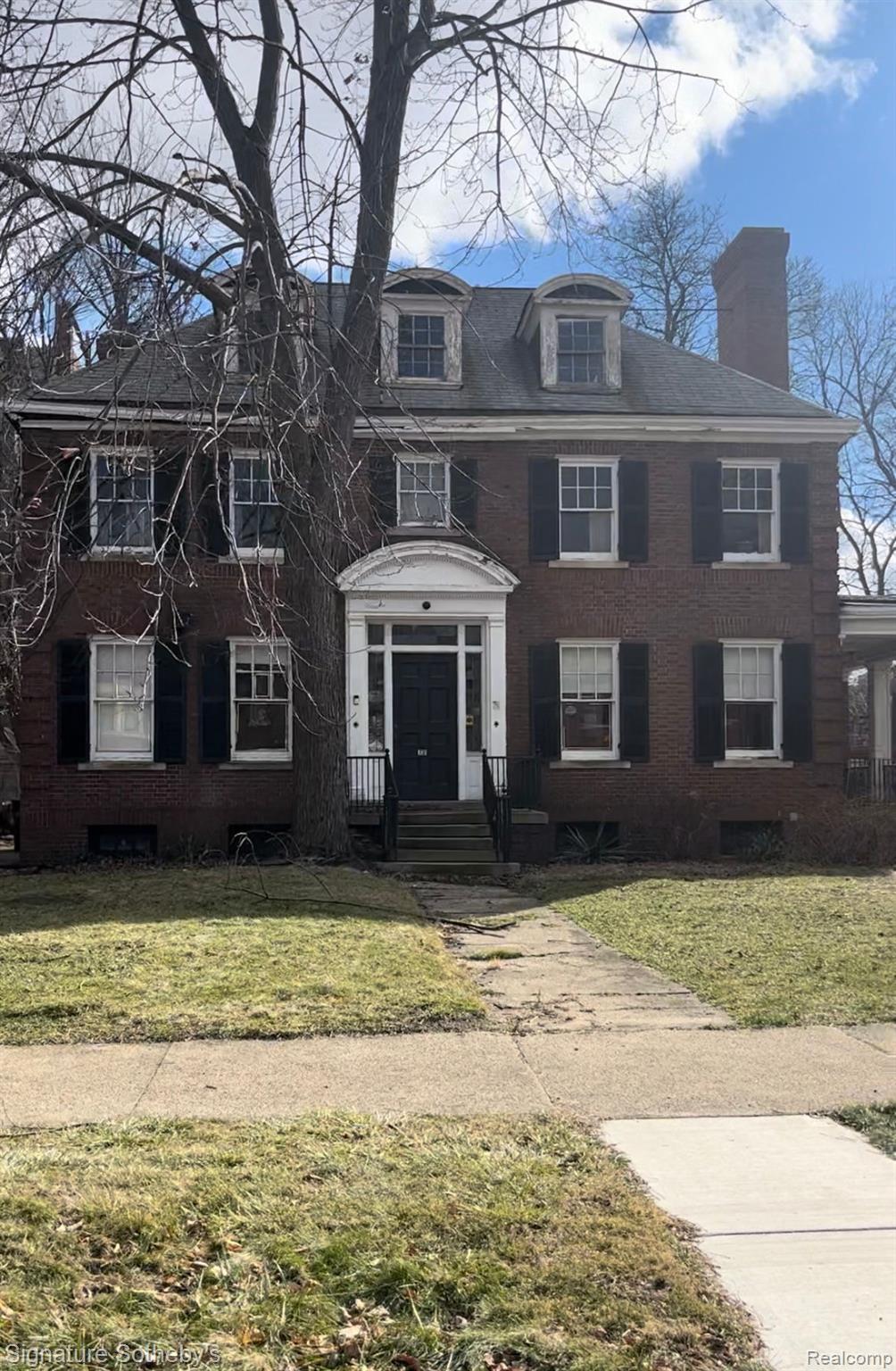731 VIRGINIA PARK Street