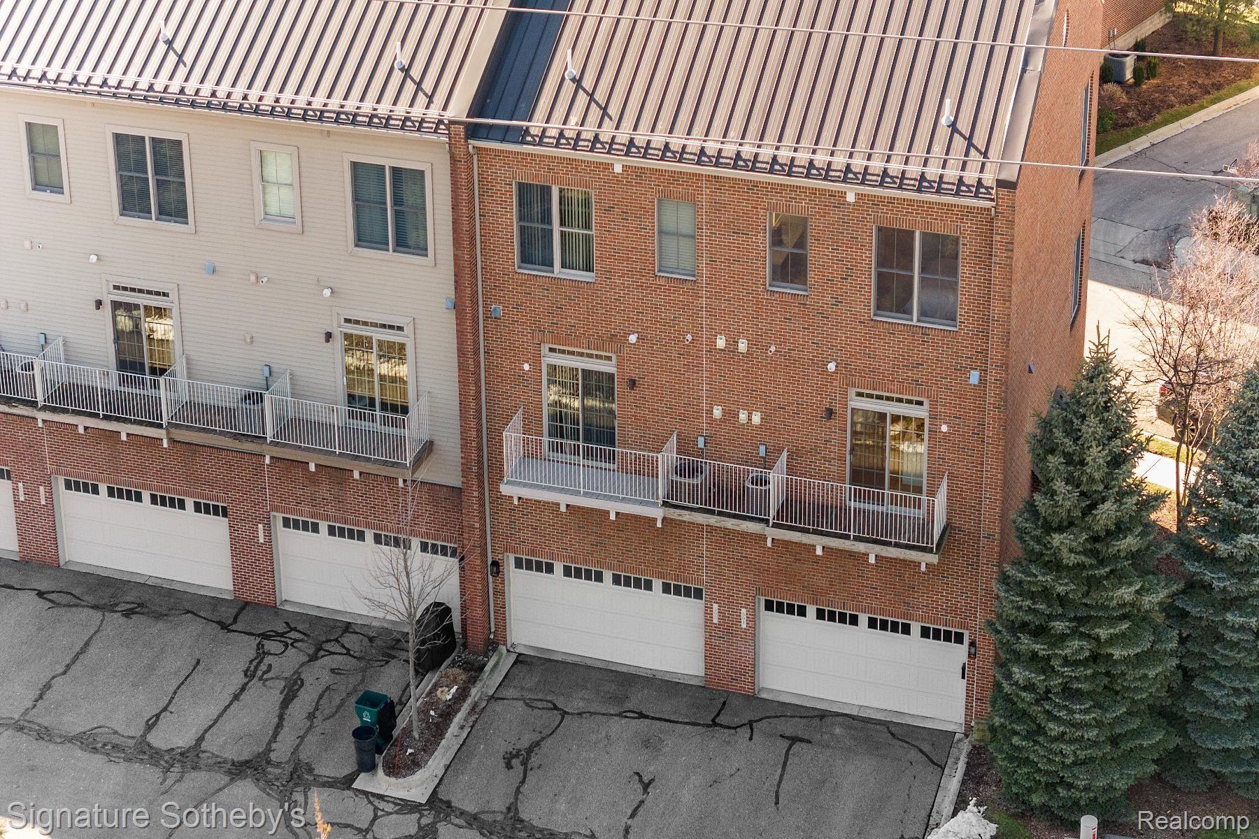 501 LEWIS Street