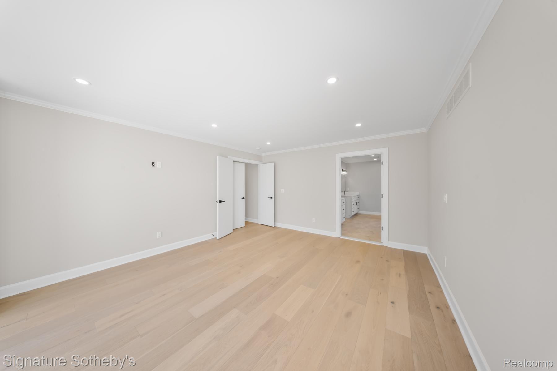 32816 OUTLAND Trail