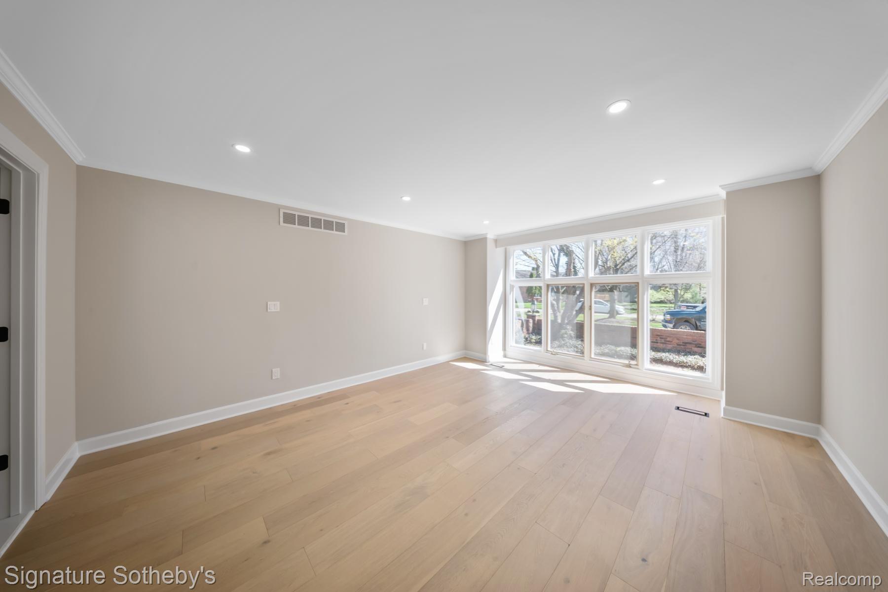 32816 OUTLAND Trail