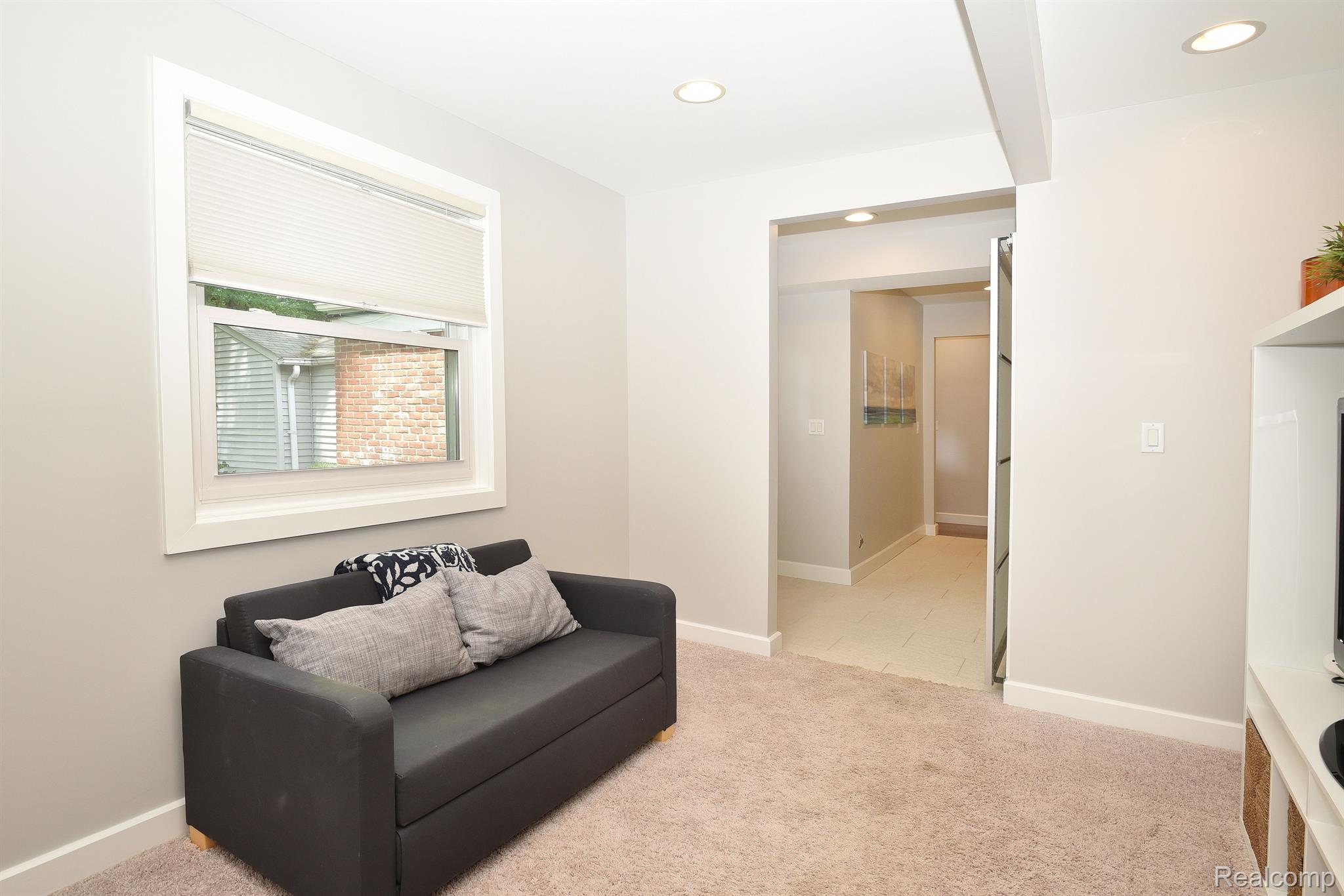 1854 W MELTON Road