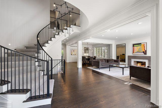 321 Aspen Road