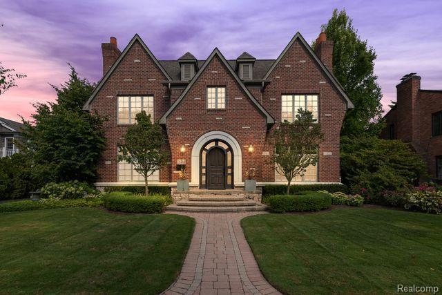 321 Aspen Road