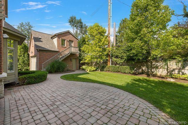 321 Aspen Road