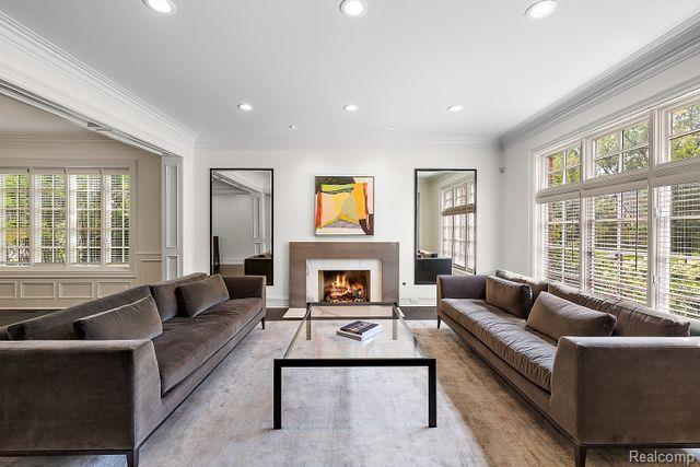 321 Aspen Road