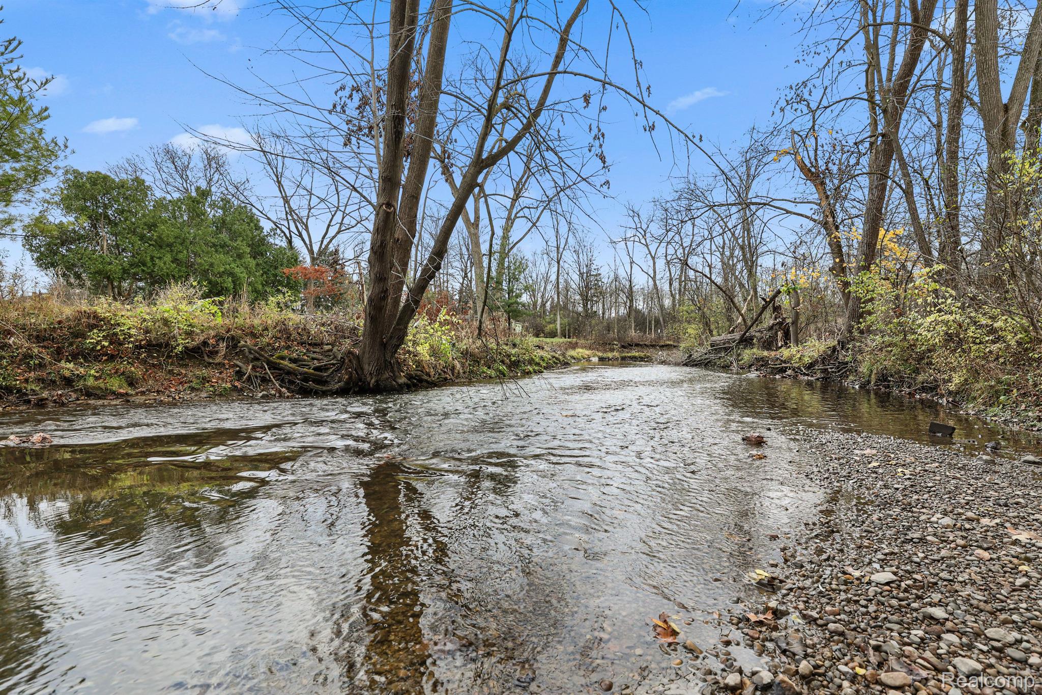21501 W 13 MILE Road