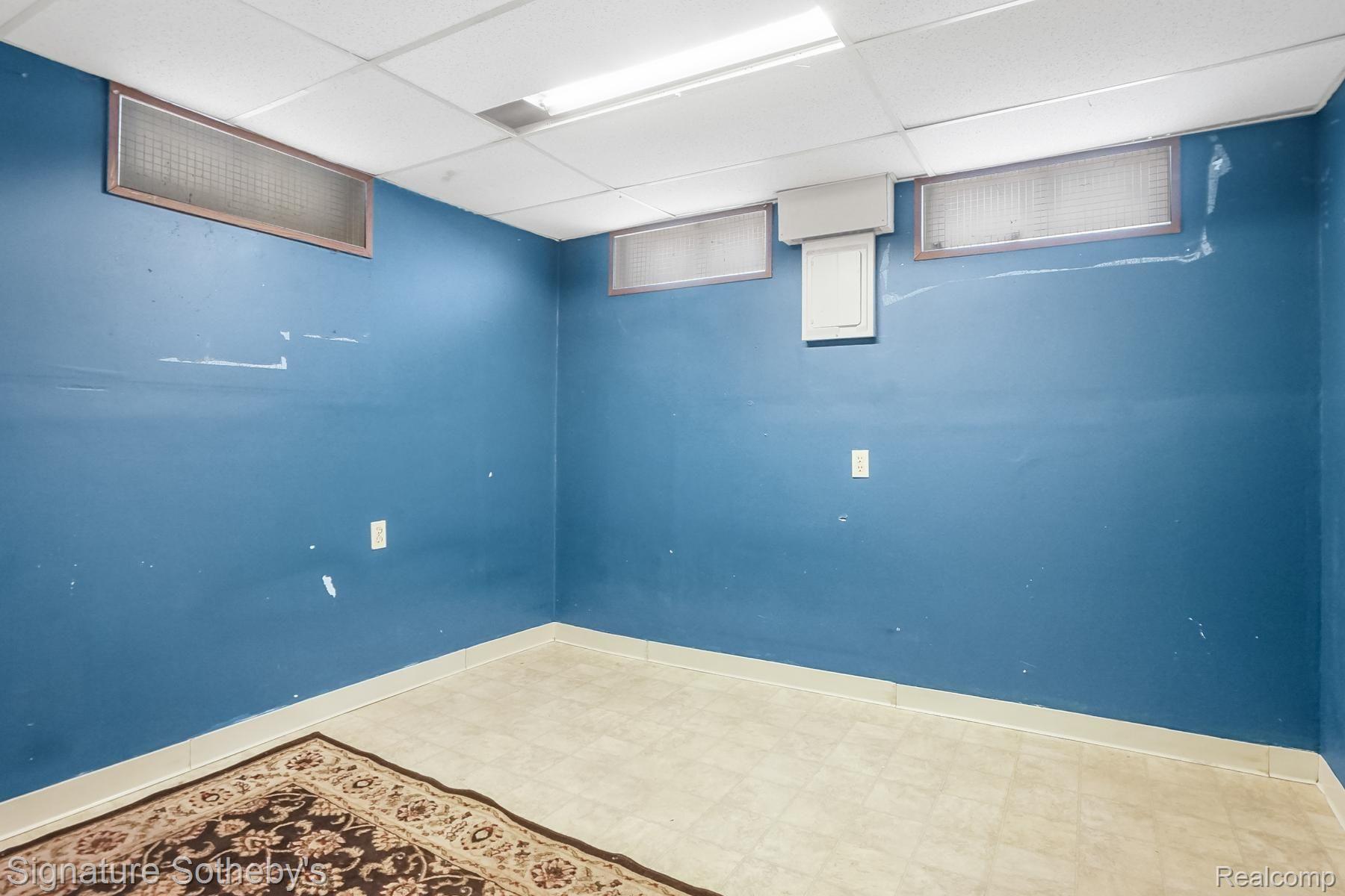 643 Cranbourne