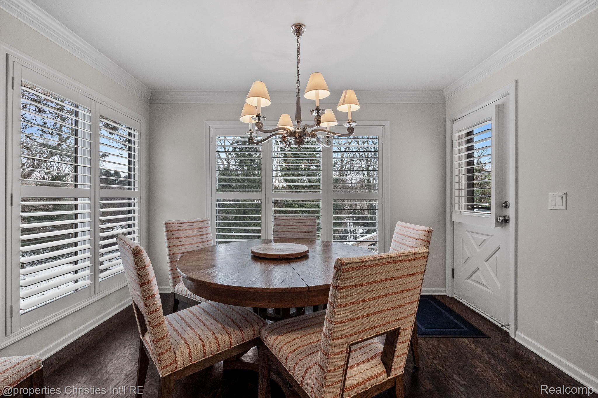3466 BLOOMFIELD CLUB Drive