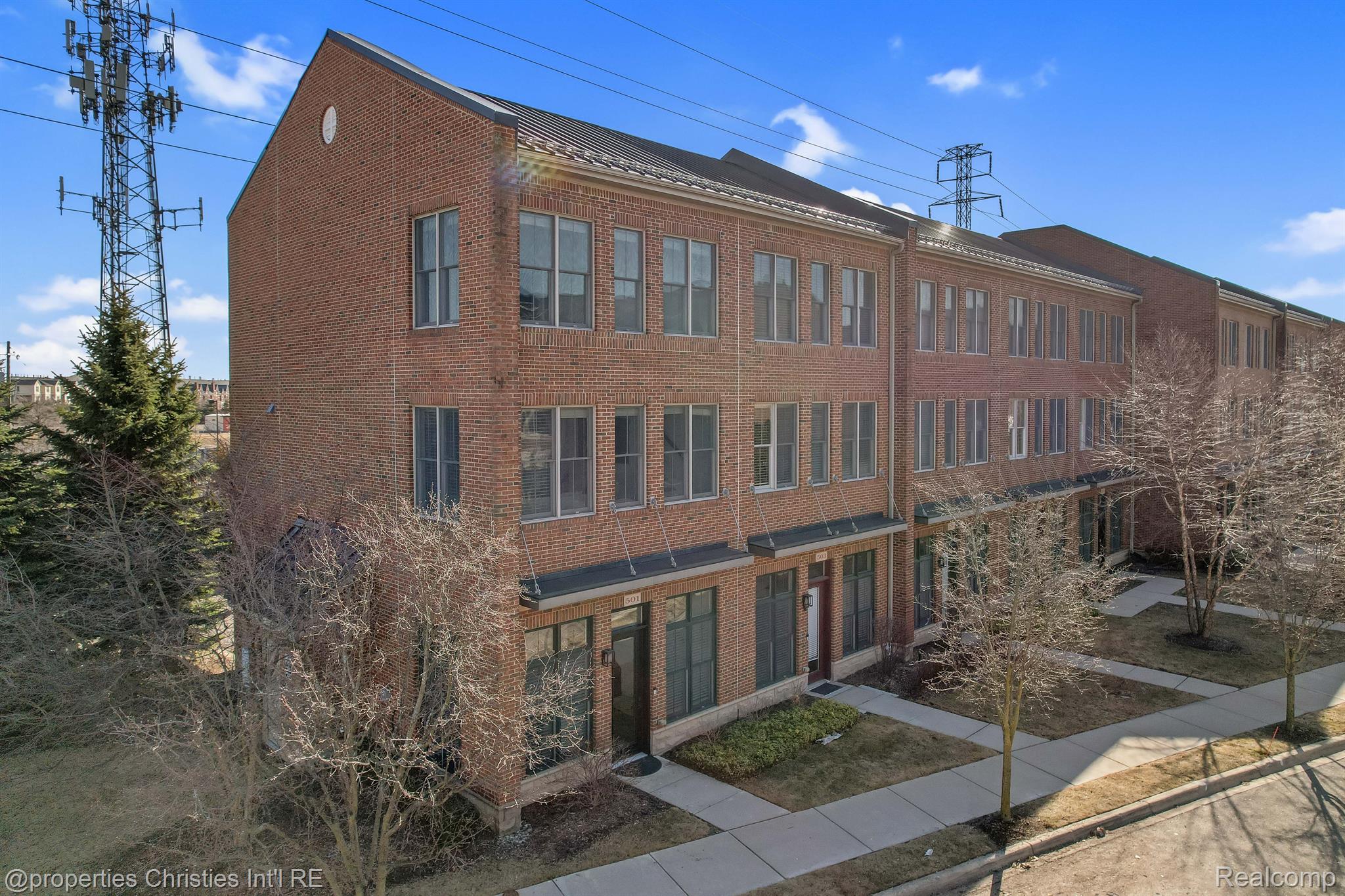 501 LEWIS Street
