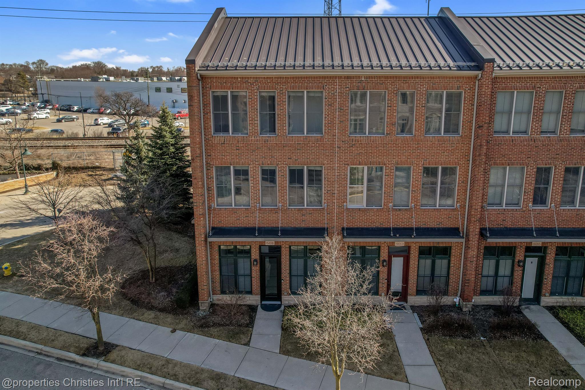 501 LEWIS Street