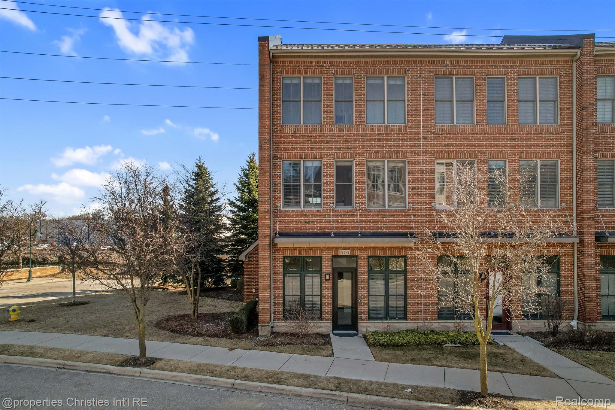 501 LEWIS Street