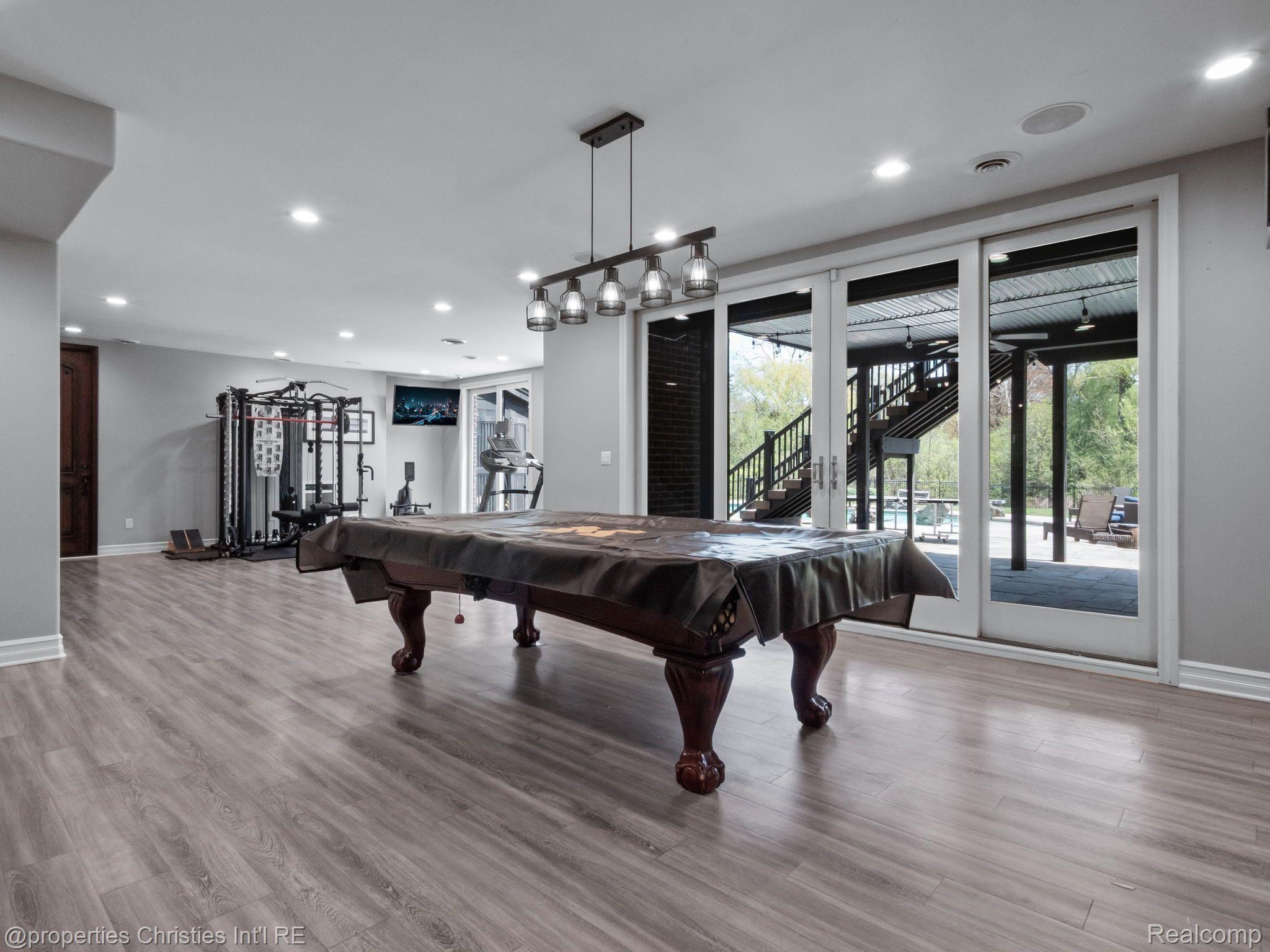 920 SOUTHDOWN Road