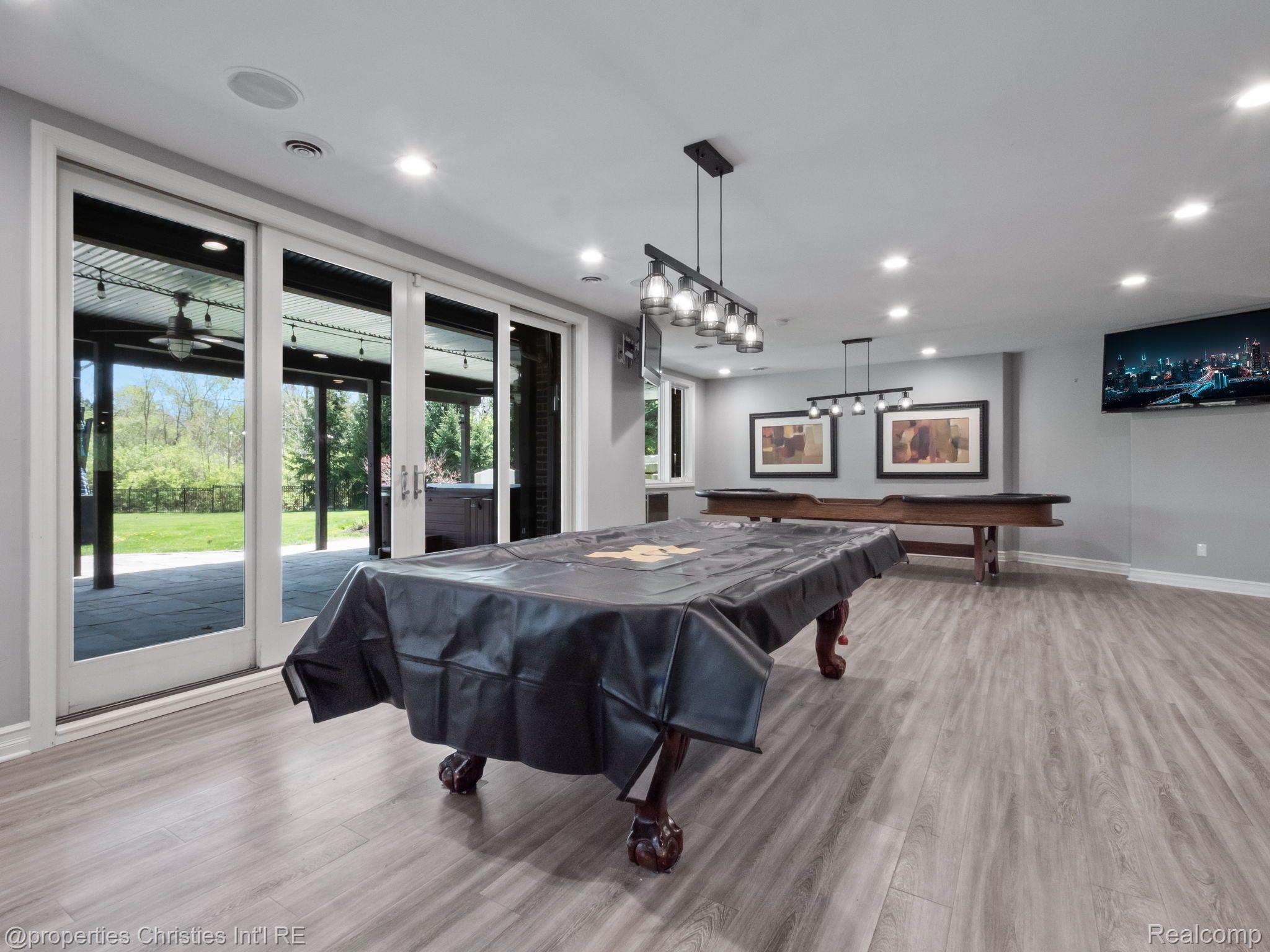 920 SOUTHDOWN Road