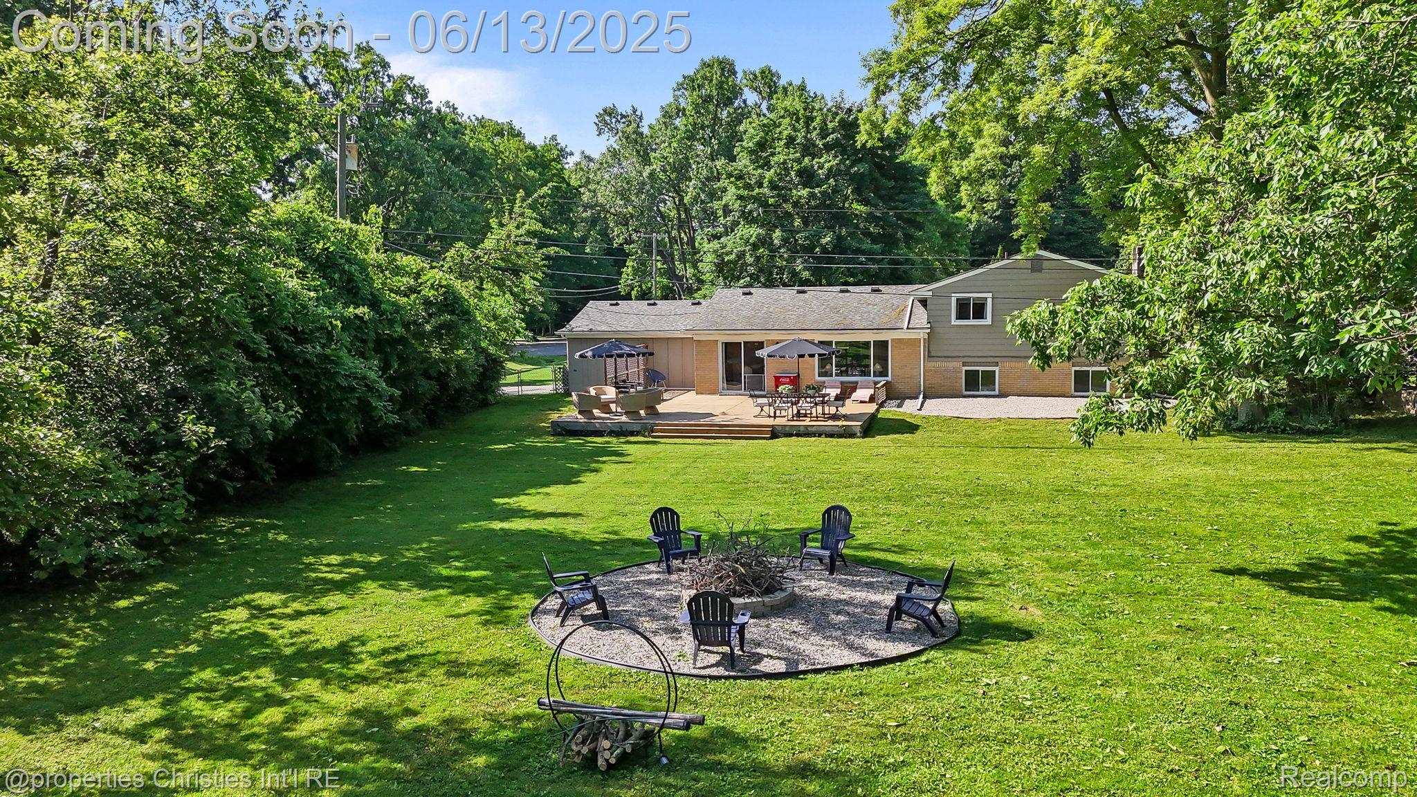 495 Lesdale Drive