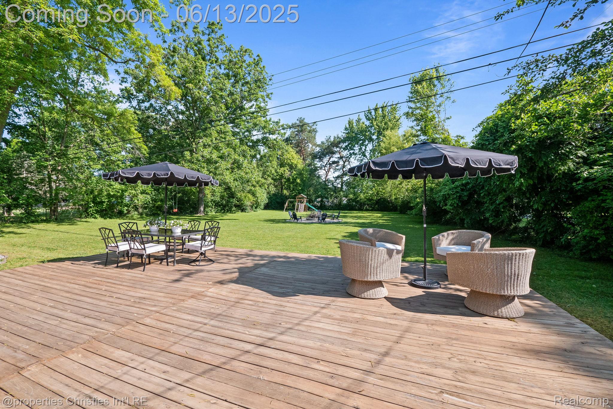 495 Lesdale Drive