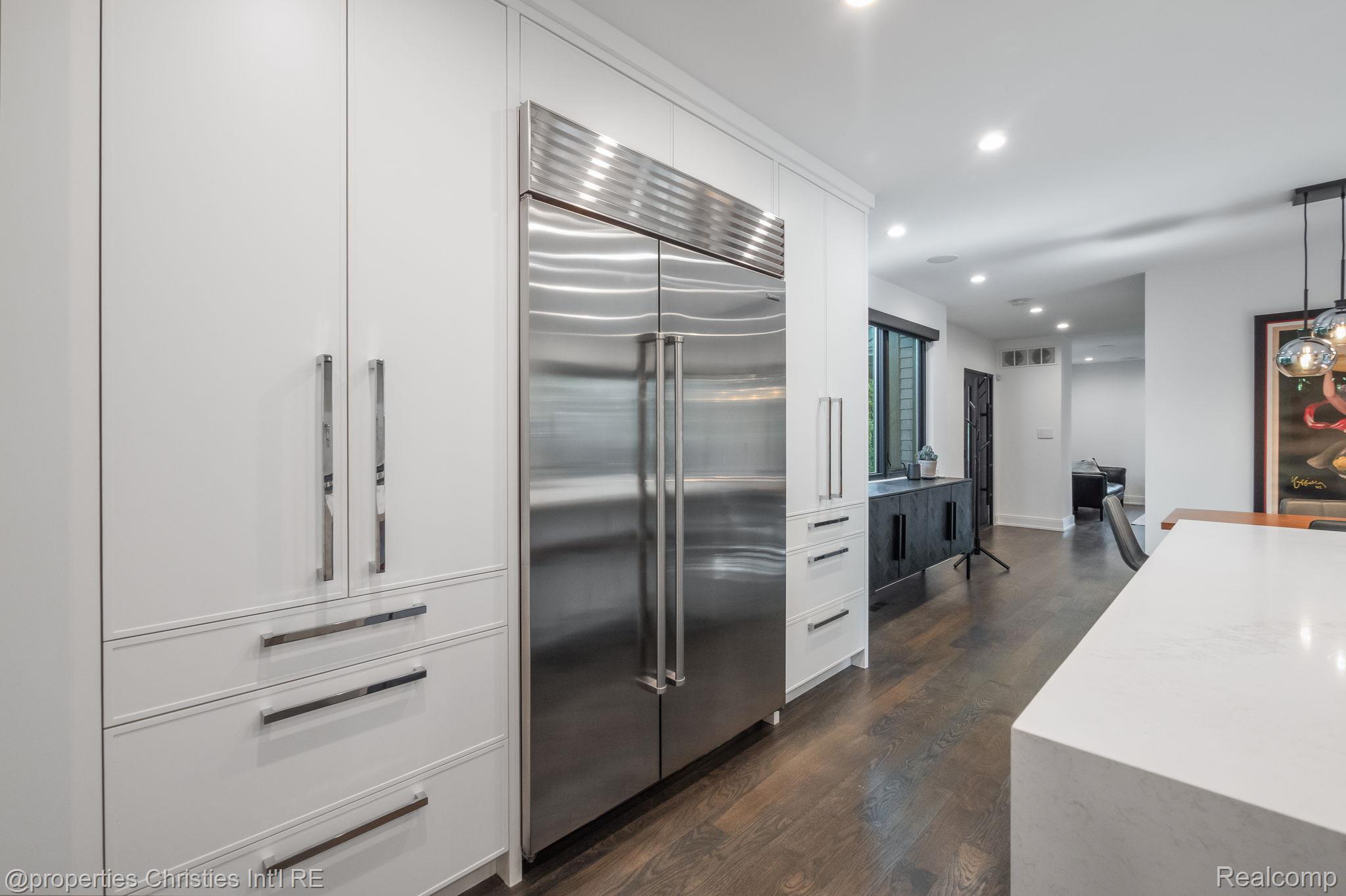 711 Maple Hill Lane