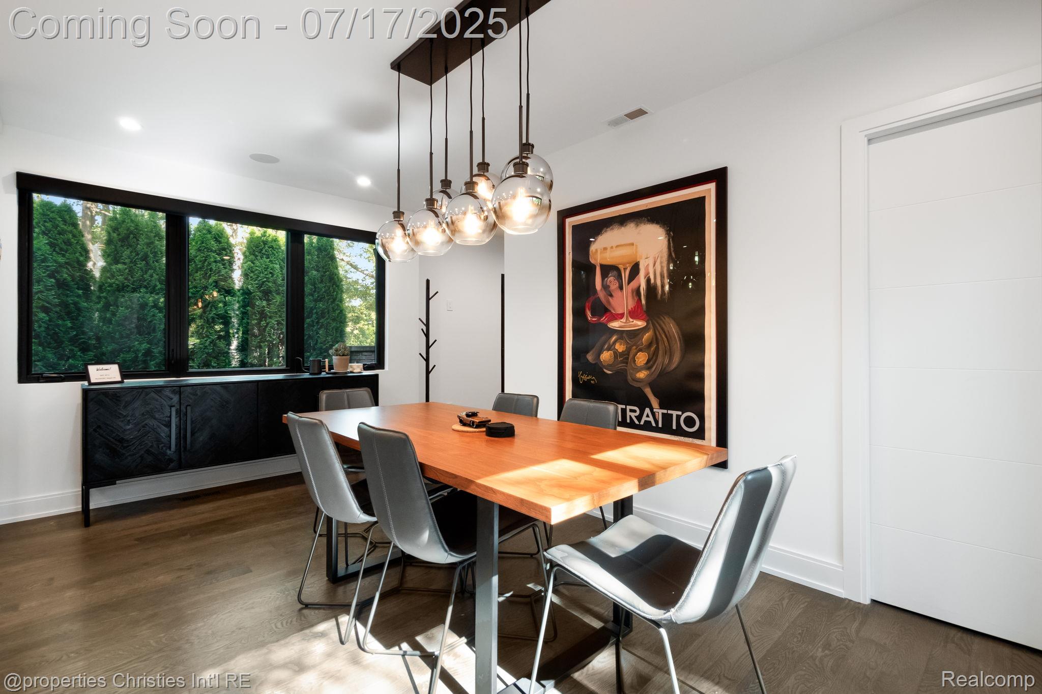 711 Maple Hill Lane