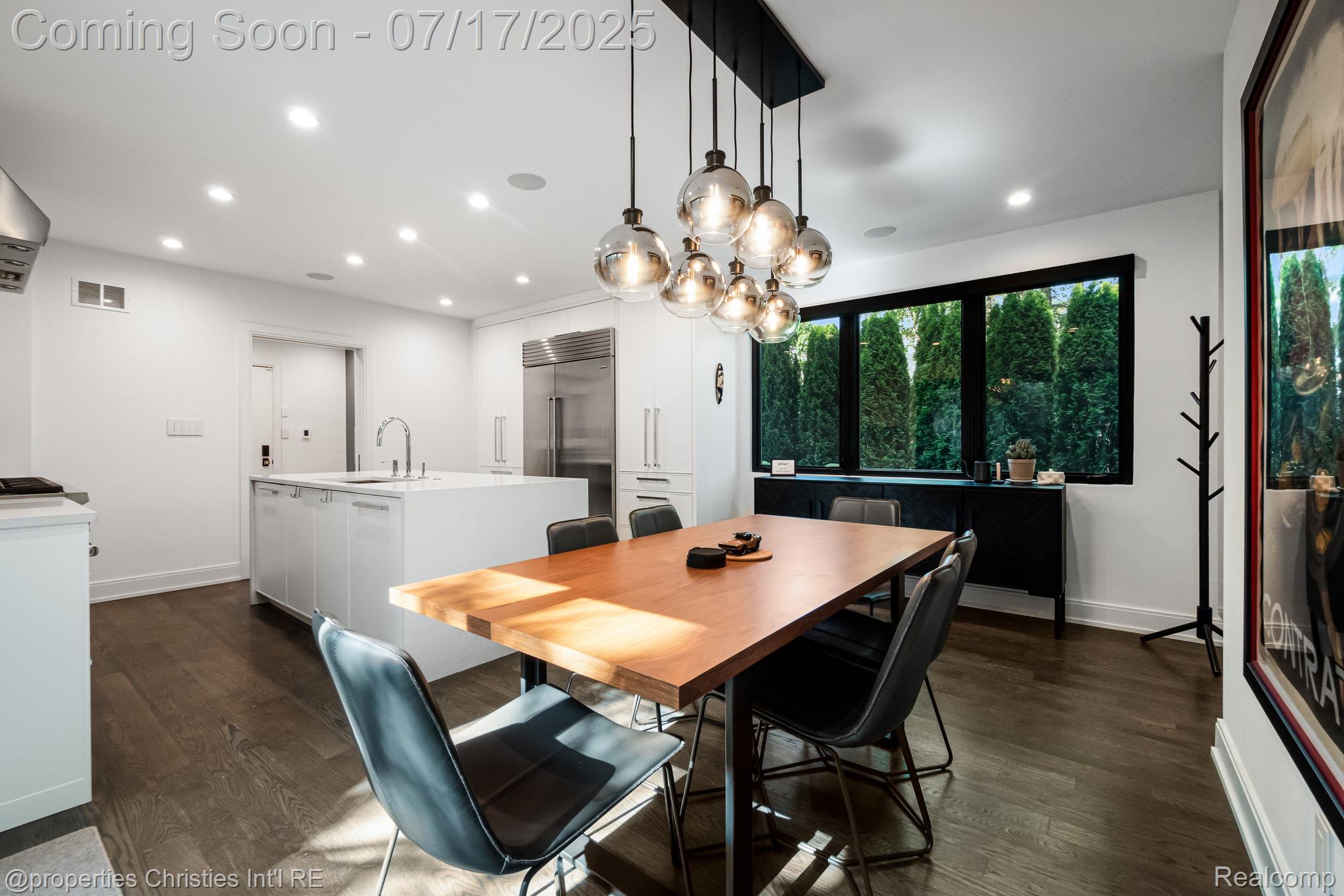 711 Maple Hill Lane