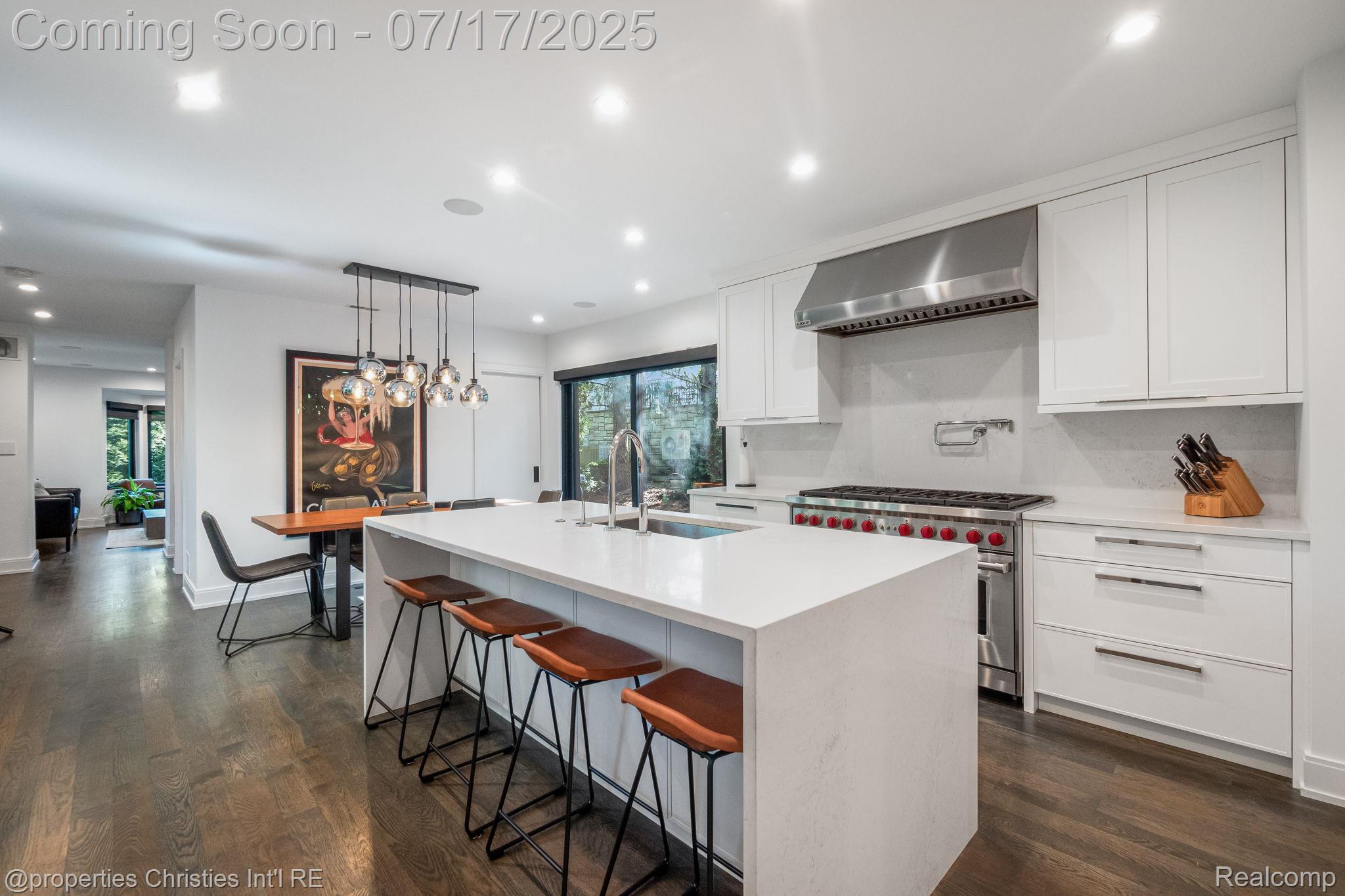 711 Maple Hill Lane