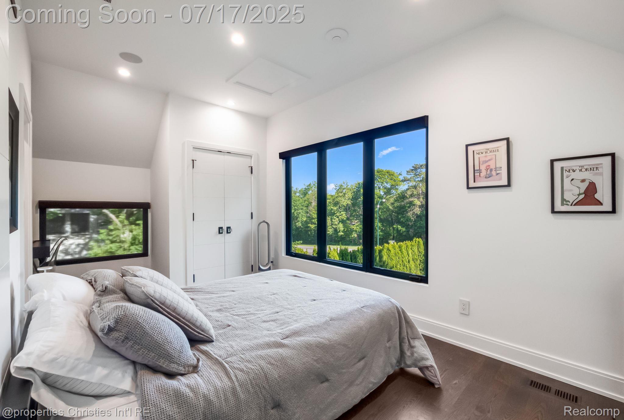711 Maple Hill Lane