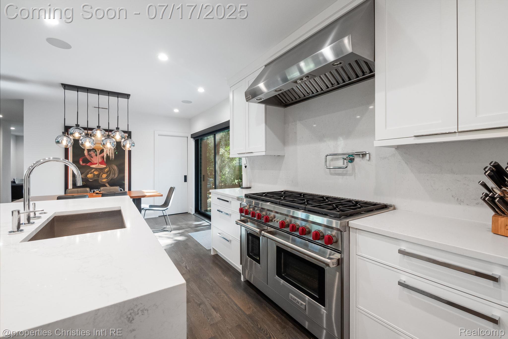 711 Maple Hill Lane