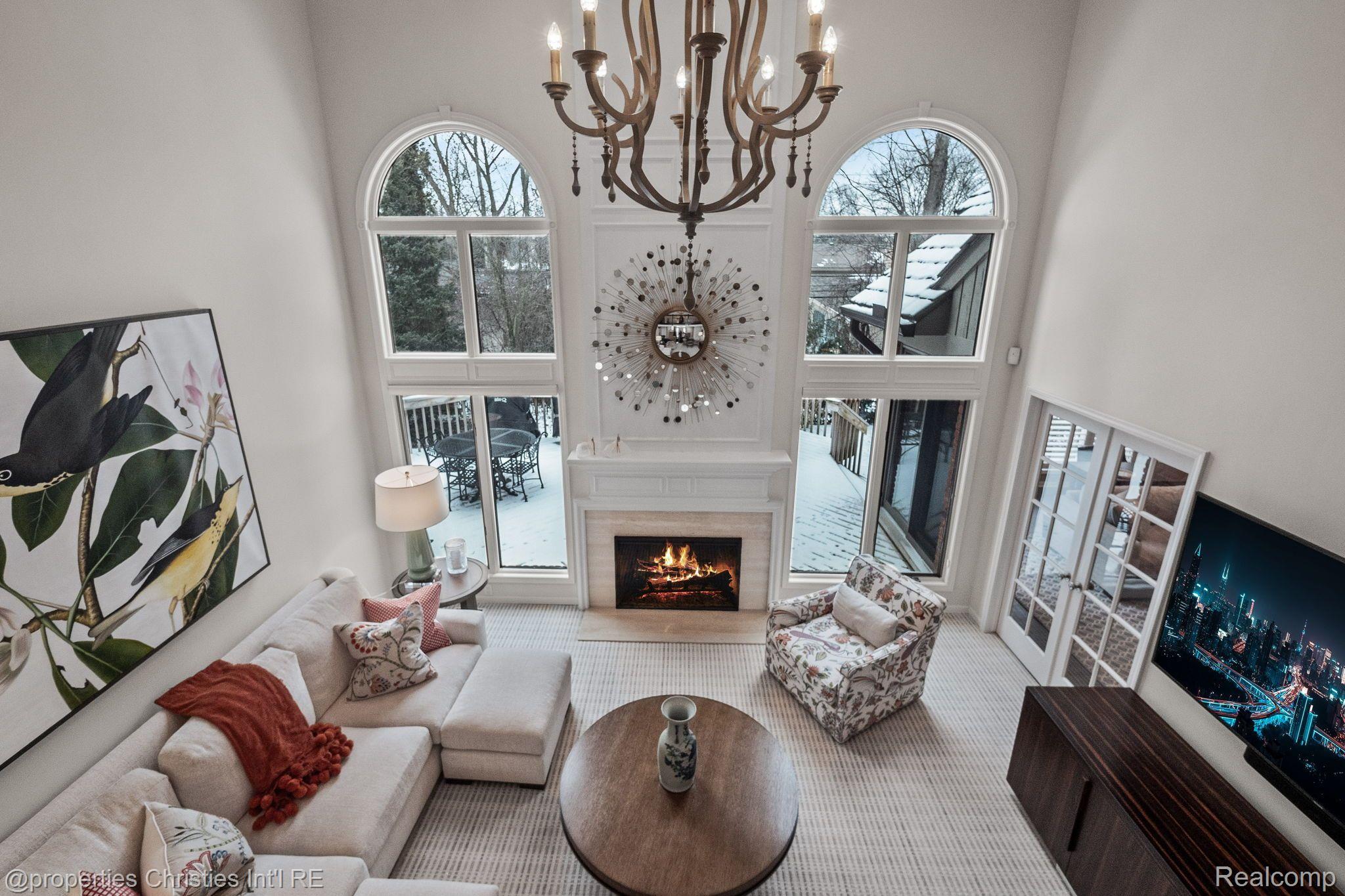 3466 BLOOMFIELD CLUB Drive