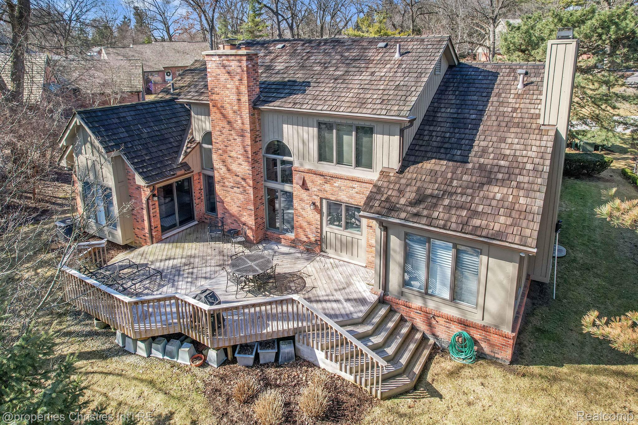 3466 BLOOMFIELD CLUB Drive