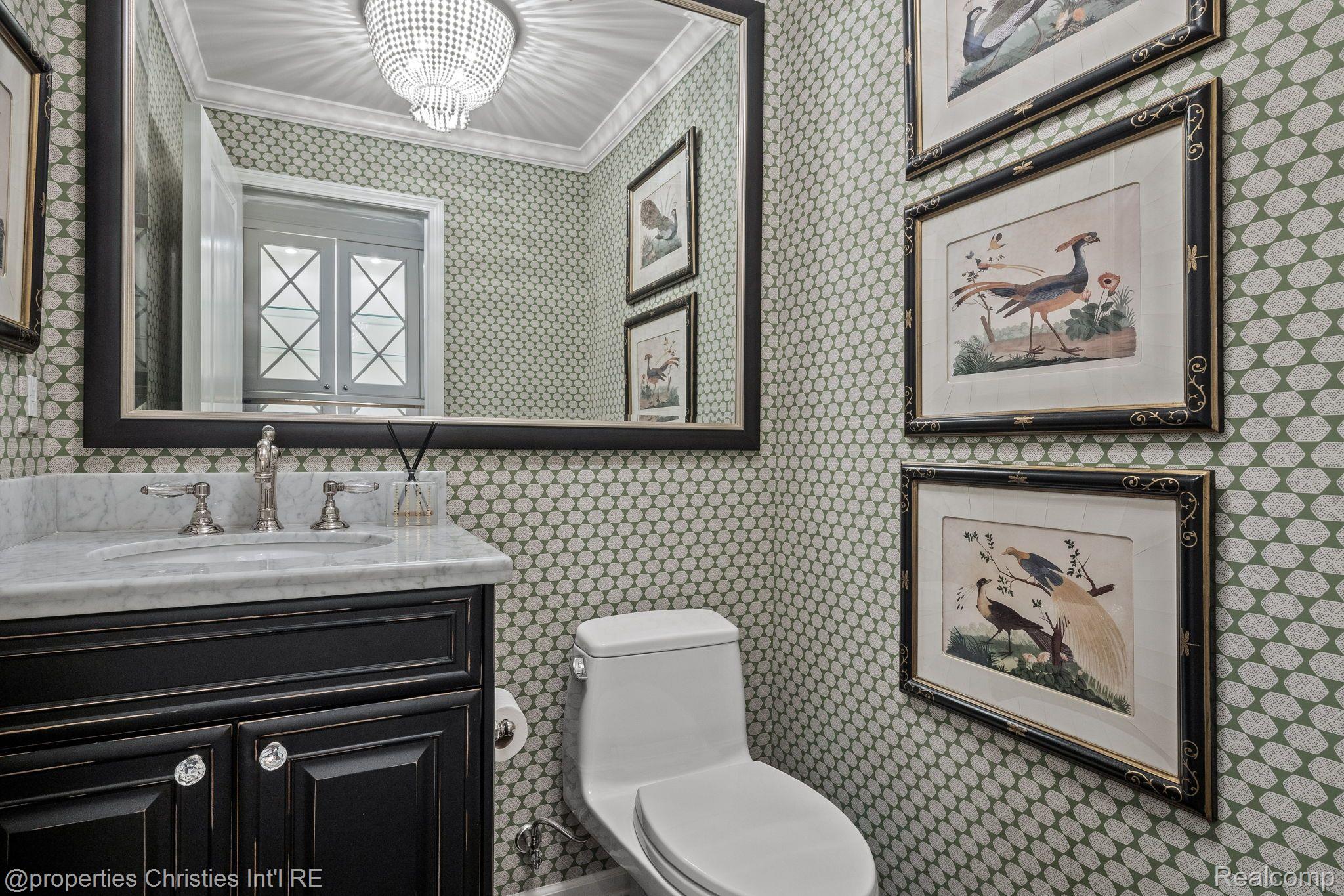 3466 BLOOMFIELD CLUB Drive