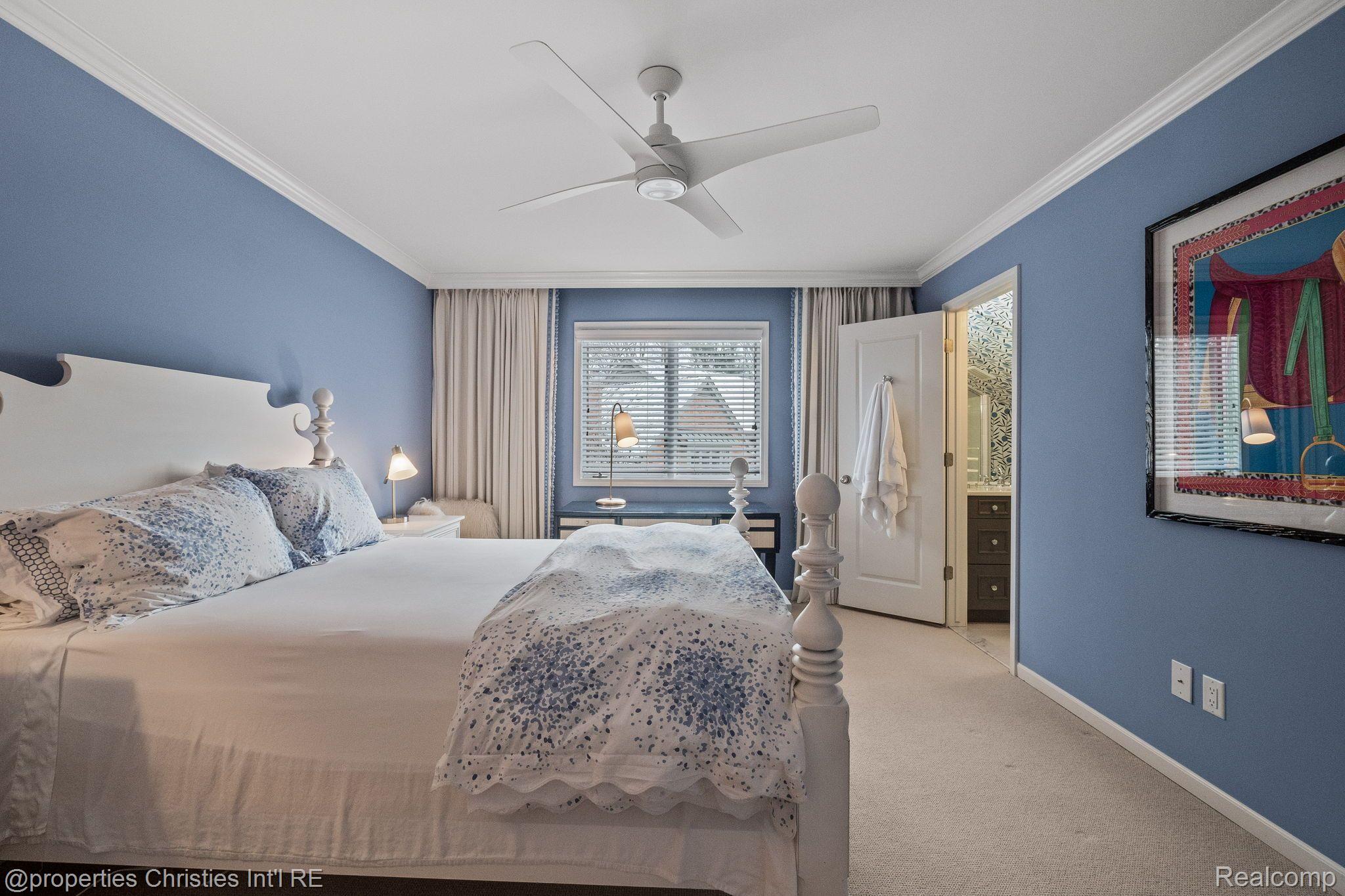 3466 BLOOMFIELD CLUB Drive