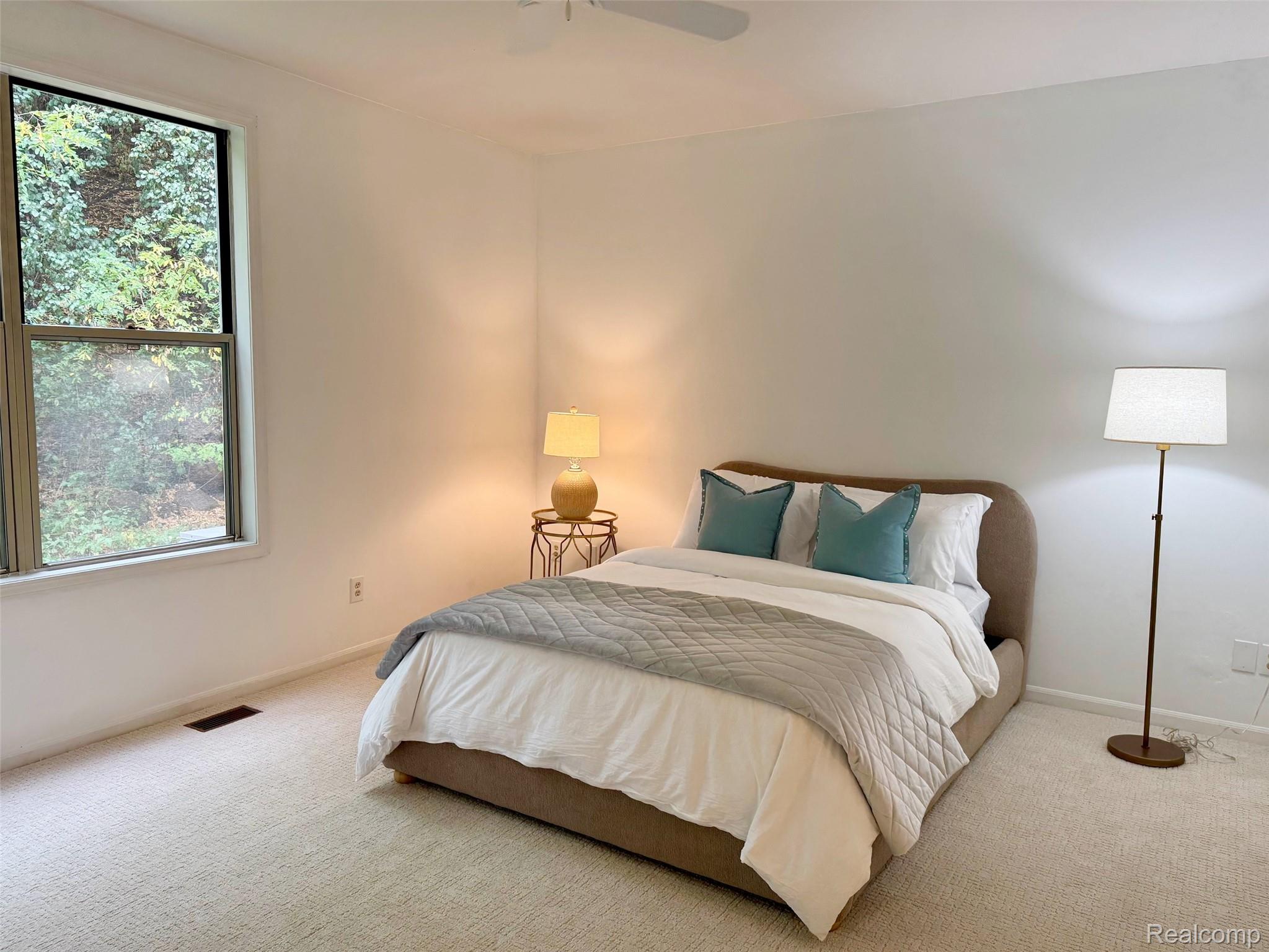 484 Newburne Pointe 36